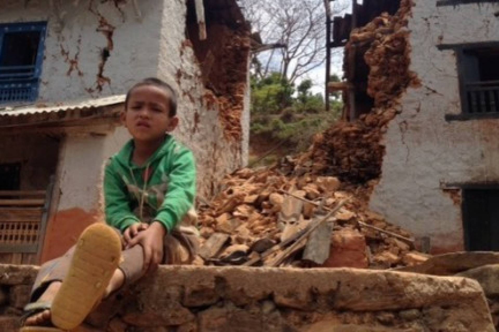 kiwanis-fonds-amsterdam-maakt-het-eerste-geld-over-naar-nepal-549